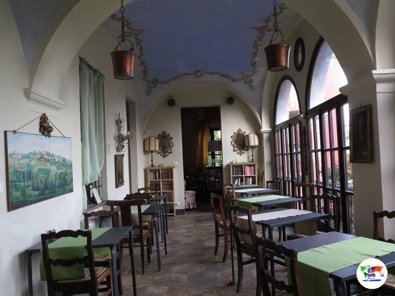 Monferrato dove dormire- la veranda del Relais i Castagnoni