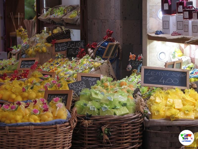 Sorrento e i suo negozini