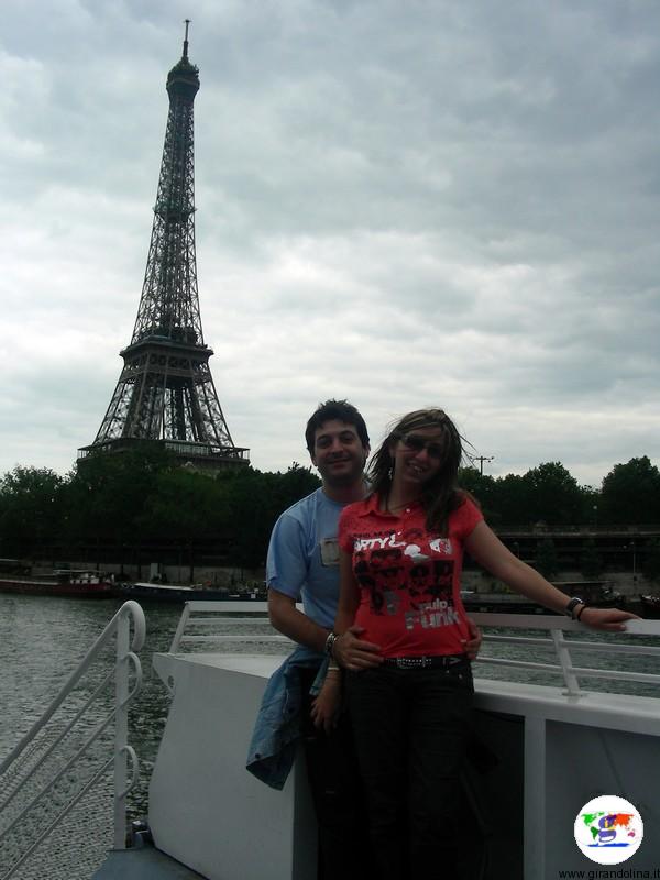 La Torre Eiffel vista dai bateaux mouches