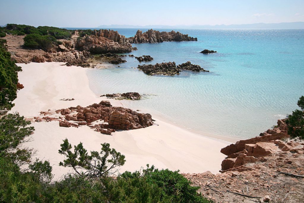 Noleggio catamarano Sardegna,Budelli ( ph Mistral Sailing)