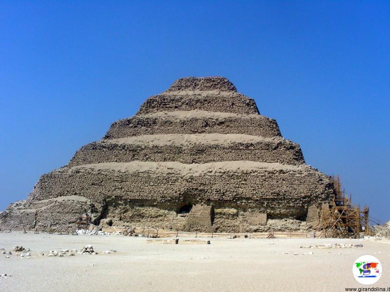 Egitto- la Piramide di Saqqara