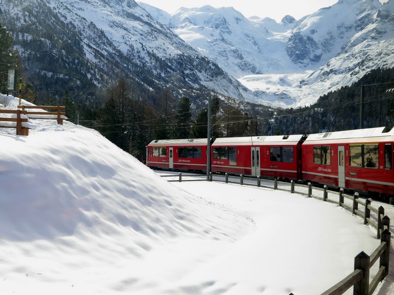 Treni a vapore, il Trenino rosso del Bernina