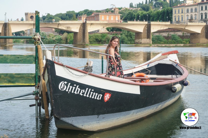 Le barchette per la crociera sull'Arno