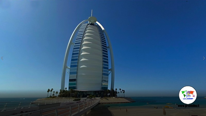 Hotel a 7 Stelle - Burj Al Arab  ( ph credit pagina fb)