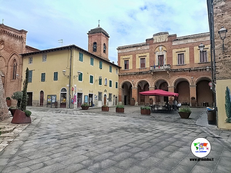 Il borgo di Lari