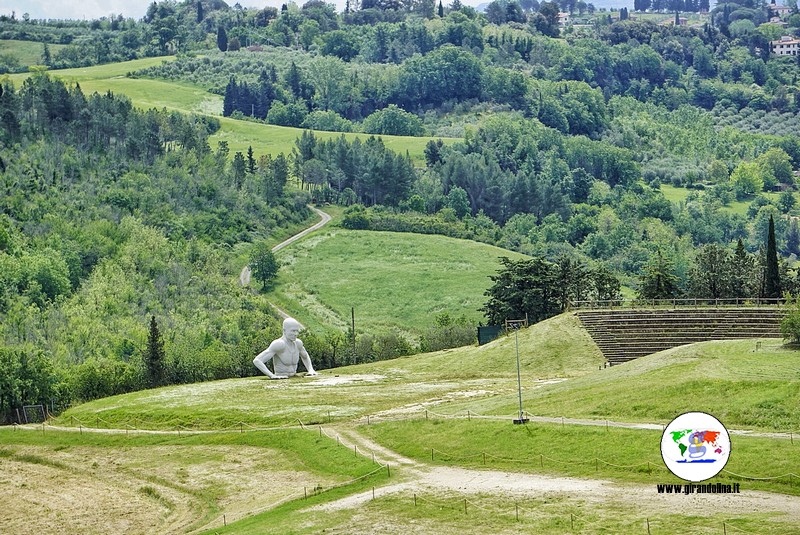 Il Gigante dell'Anfiteatro Mazzolla