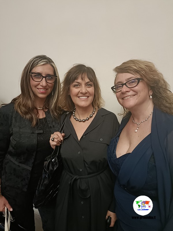 Irene Grandi, Girandolina e Girovagate ospiti alla mostra