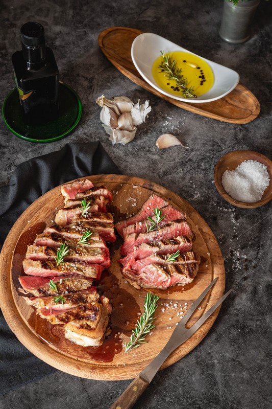 Bistecca alla Fiorentina (ph Toscana Promozione Turistica)