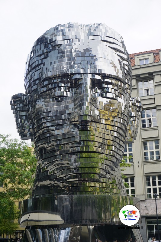 Praga per i bambini - la Testa di Kafka